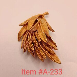 A Gold Leaf Brooch, Item # A-233.  wt. 29 grams
